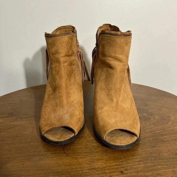 Dolce Vita Brown Faux suede fringe open toe booties size 11 - Picture 3 of 6